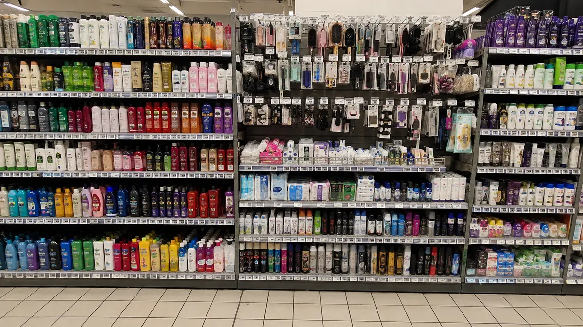 Rayon coiffure, cosmétique et soin organisé par sous-familles